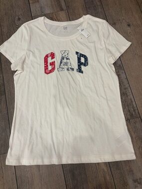 Women’s GAP Patriotic Short Sleeve Shirt